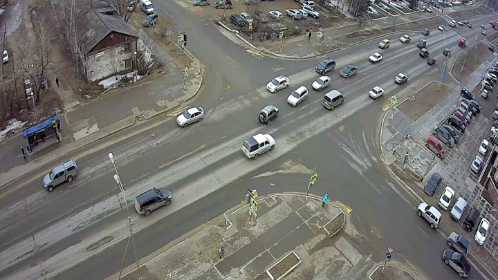 Онлайн веб-камера на перекрёстке Мусы Джалиля - 60 лет Октября